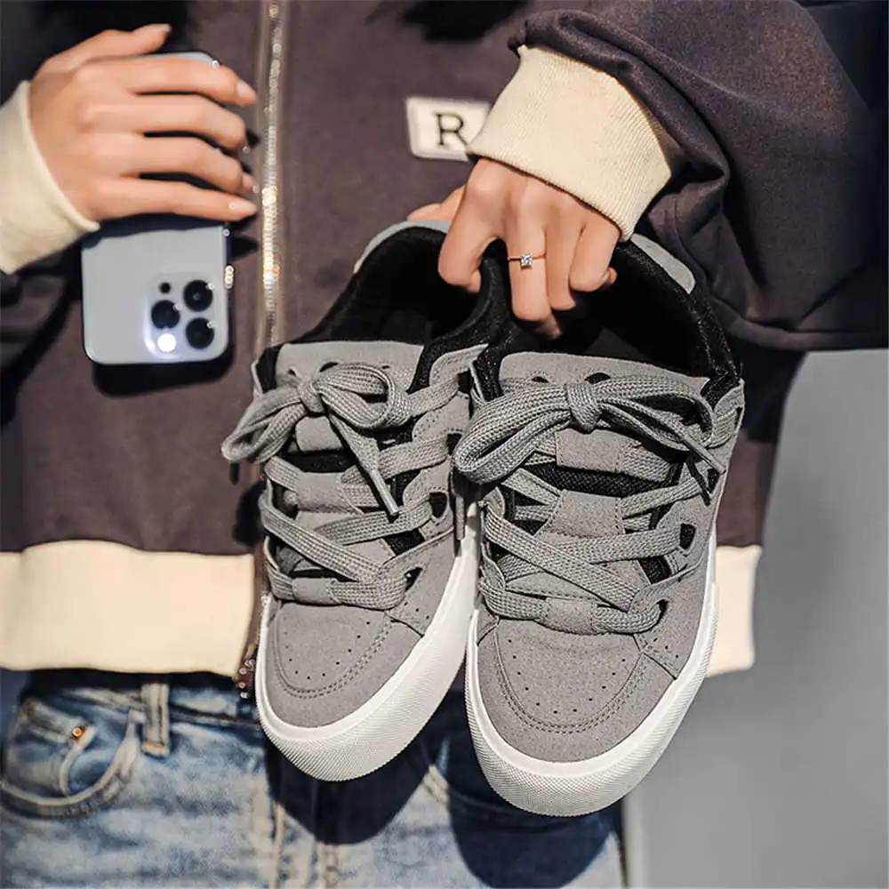 Unique Tech Accessories Gifts - Con allacciatura Scarpe da scuola da