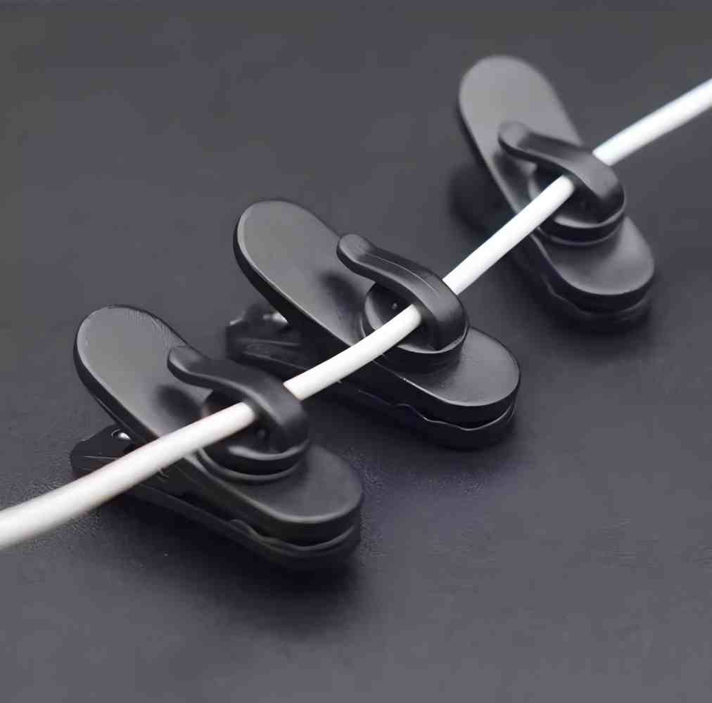 Clip per cavi per auricolari r - Desk Cable Clip recensione e prezzo