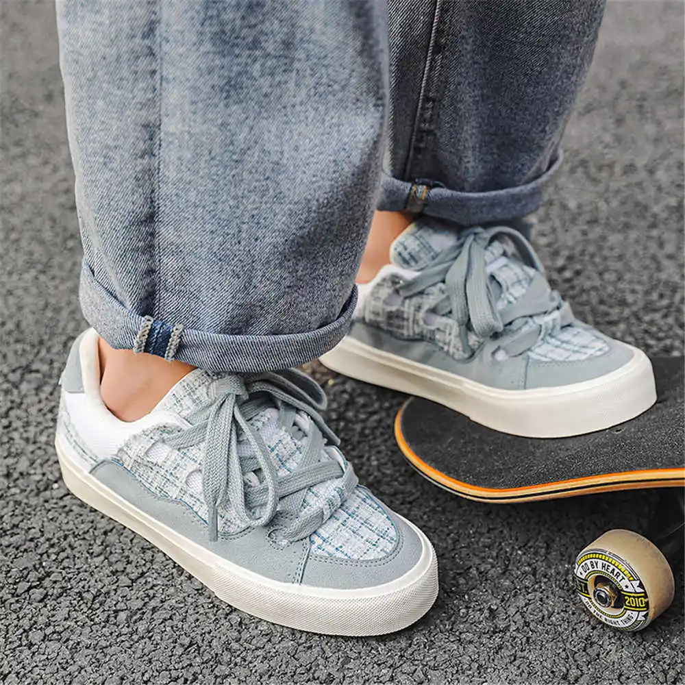 Con allacciatura Scarpe da scu - Unique Tech Accessories Gifts recensione e prezzo